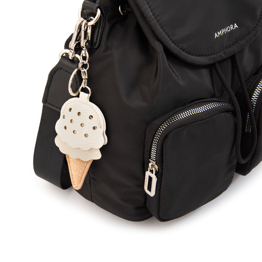 Mochila con tapa gelatto mediana negro especial