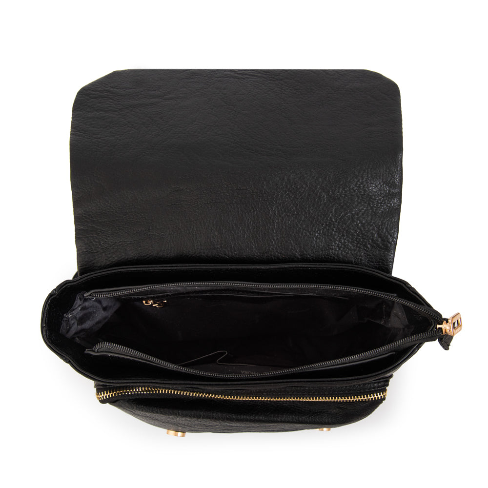 Mochila con tapa mediana claudette negro