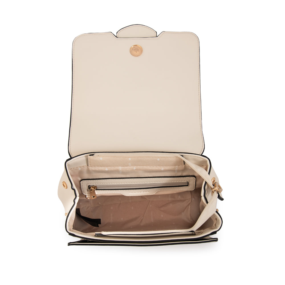 Mochila con tapa mediana cecilia blanco crudo