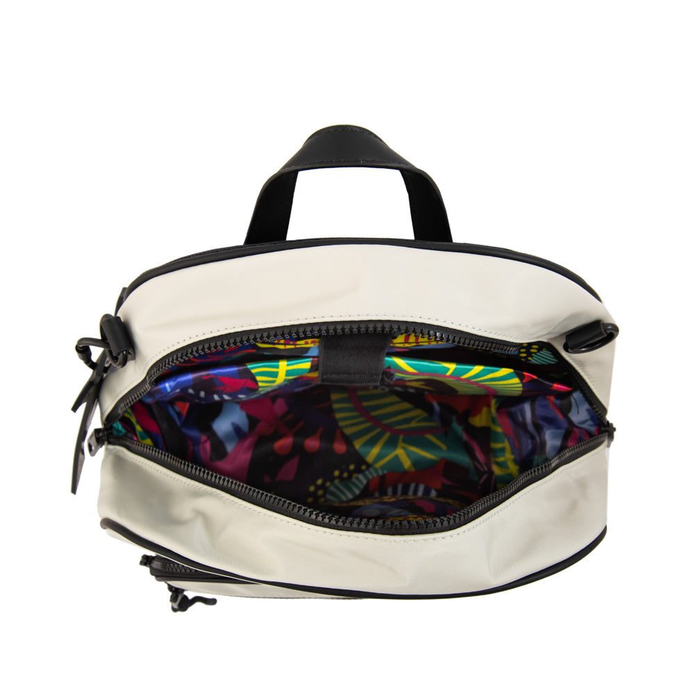 Mochila porta notebook grande carina gris claro