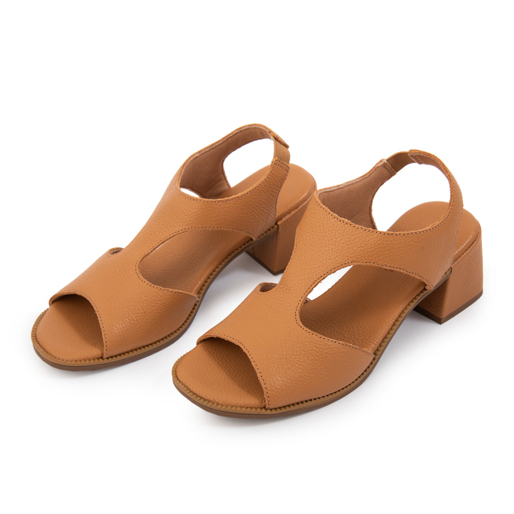 Sandalia bianca cuero camel