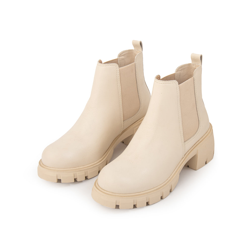 Botin nicole cuero blanco crudo