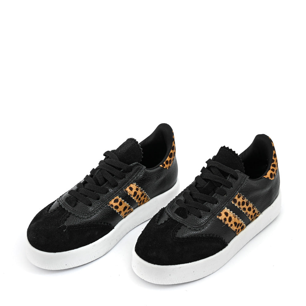 Zapatilla paty cuero negro