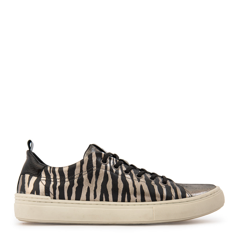 Zapatilla wild cuero negro