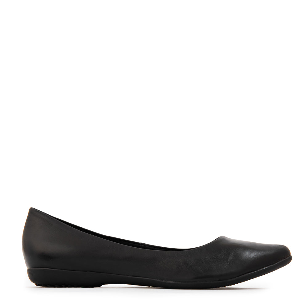 Zapato matilda cuero negro