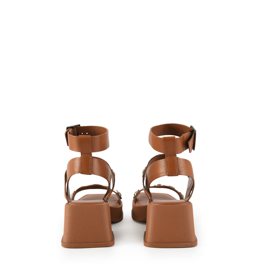 Sandalia celta cuero camel