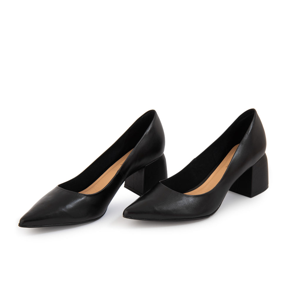 Zapato taco medio leila cuero negro