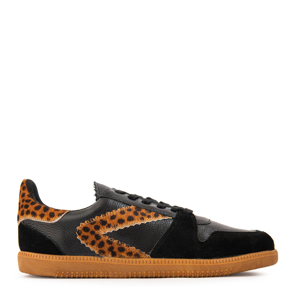 Zapatilla dania cuero negro
