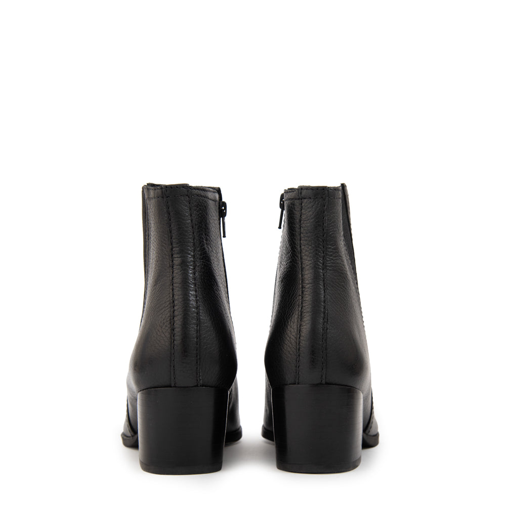Botin fernanda cuero negro
