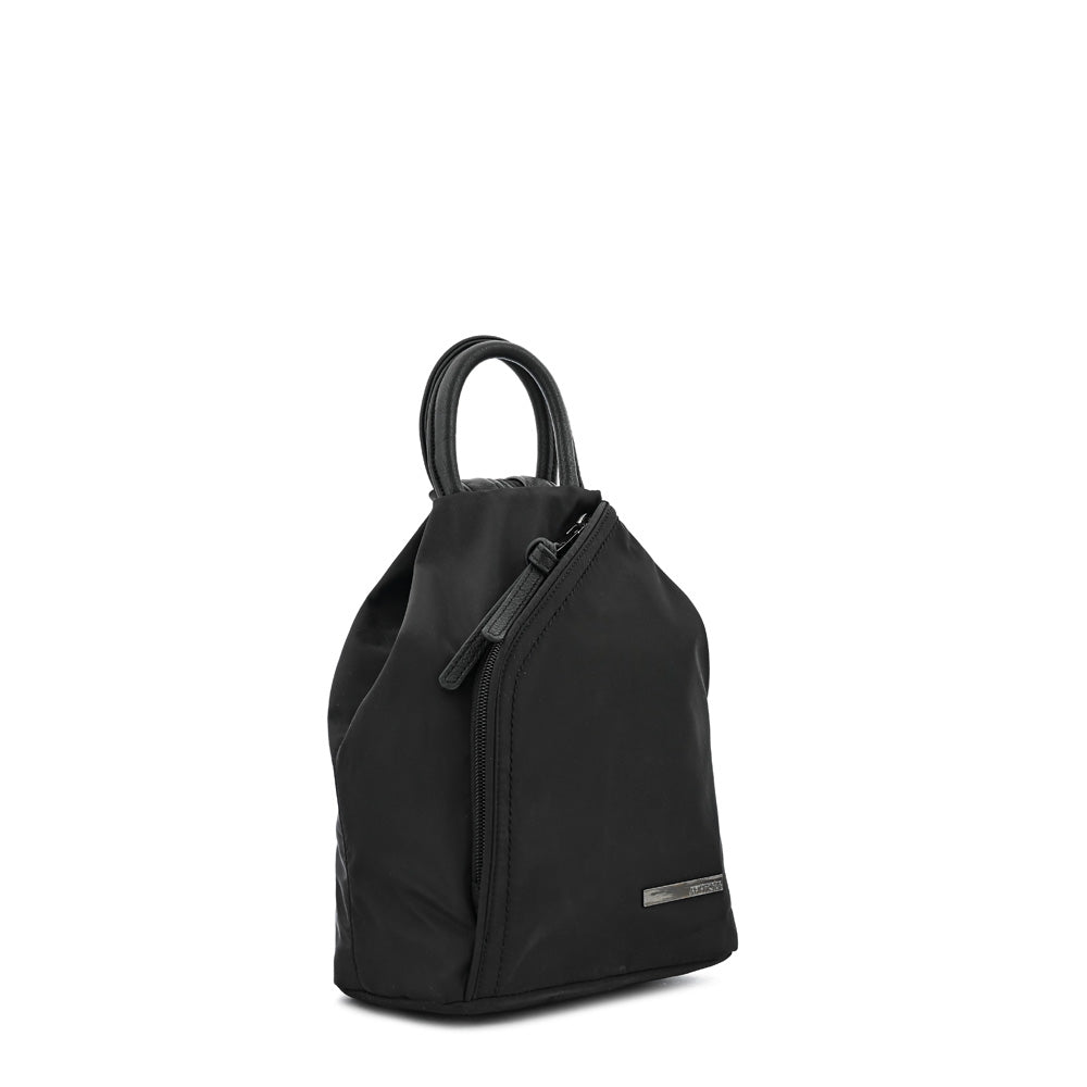 Mini Mochila yomy pequeña negro especial