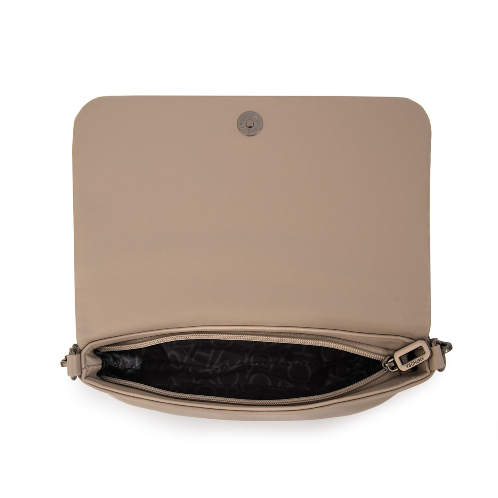 Cartera bandolera con tapa huber mediana taupe