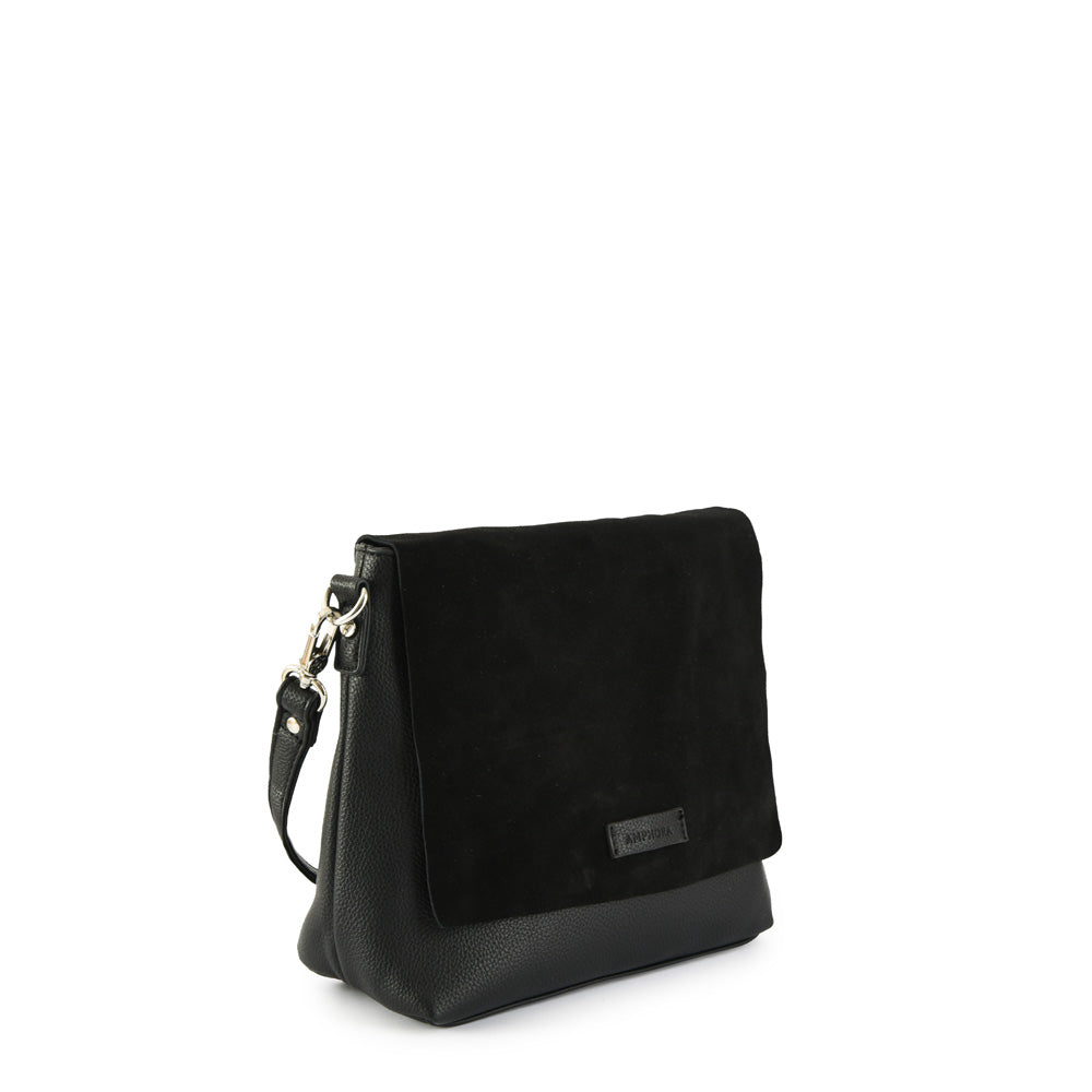 Cartera bandolera con tapa ankara mediana negro