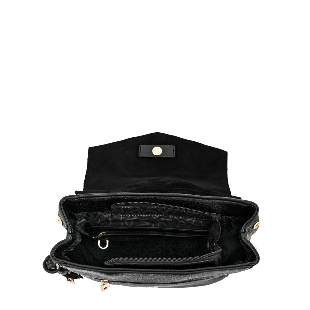 Mochila con tapa siena mediana negro