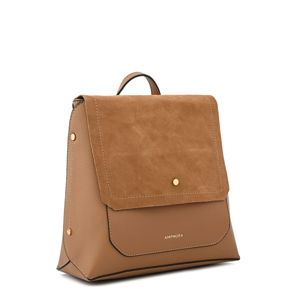 Mochila con tapa becca mediana café medio