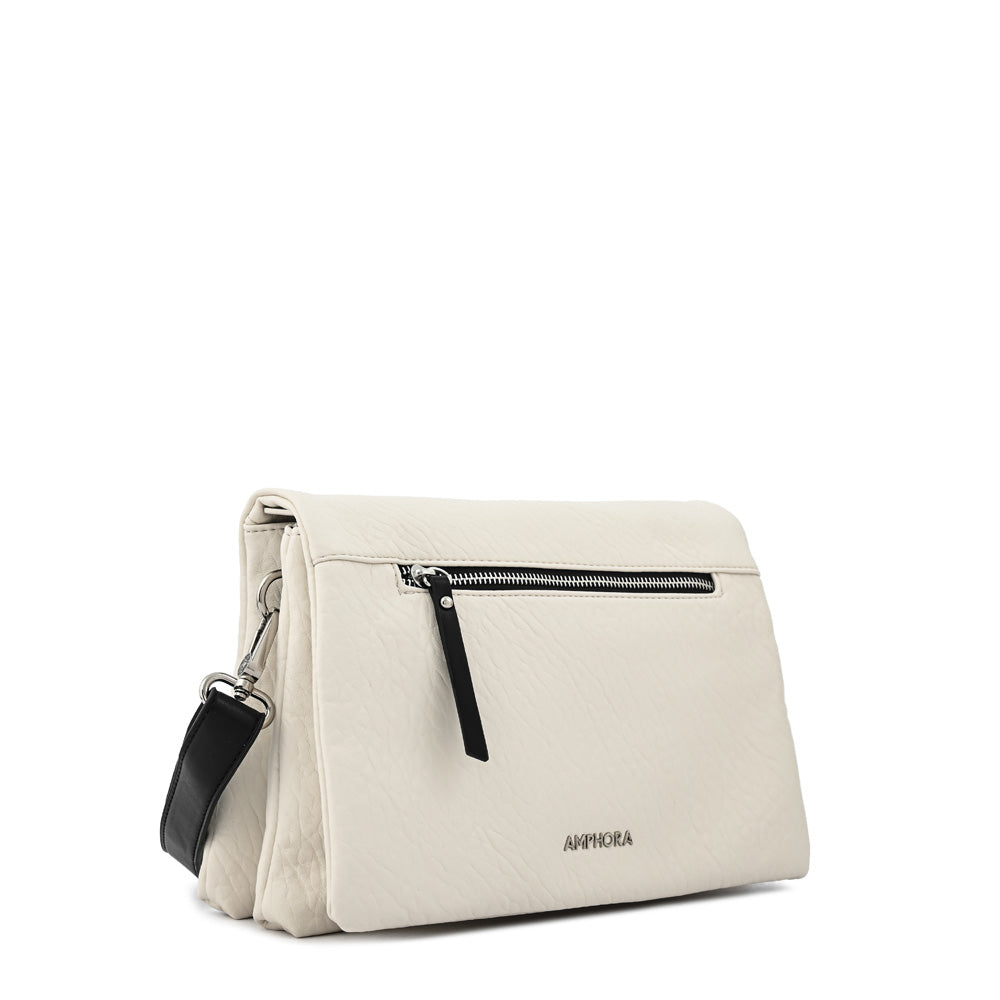 Cartera bandolera con tapa valita mediana blanco crudo
