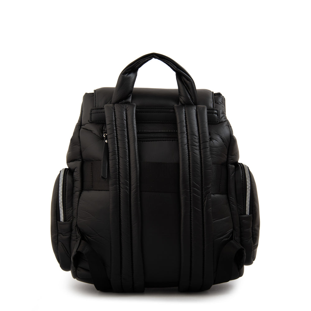 Mochila con tapa jenifer mediana negro