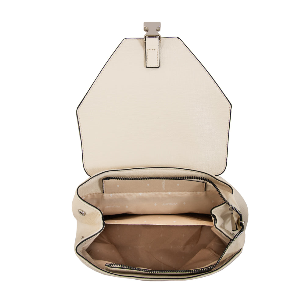 Mochila con tapa dayla mediana blanco crudo