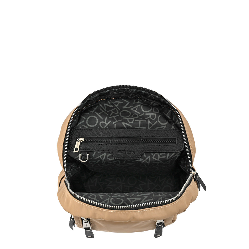 Mochila con tapa crofia mediana beige