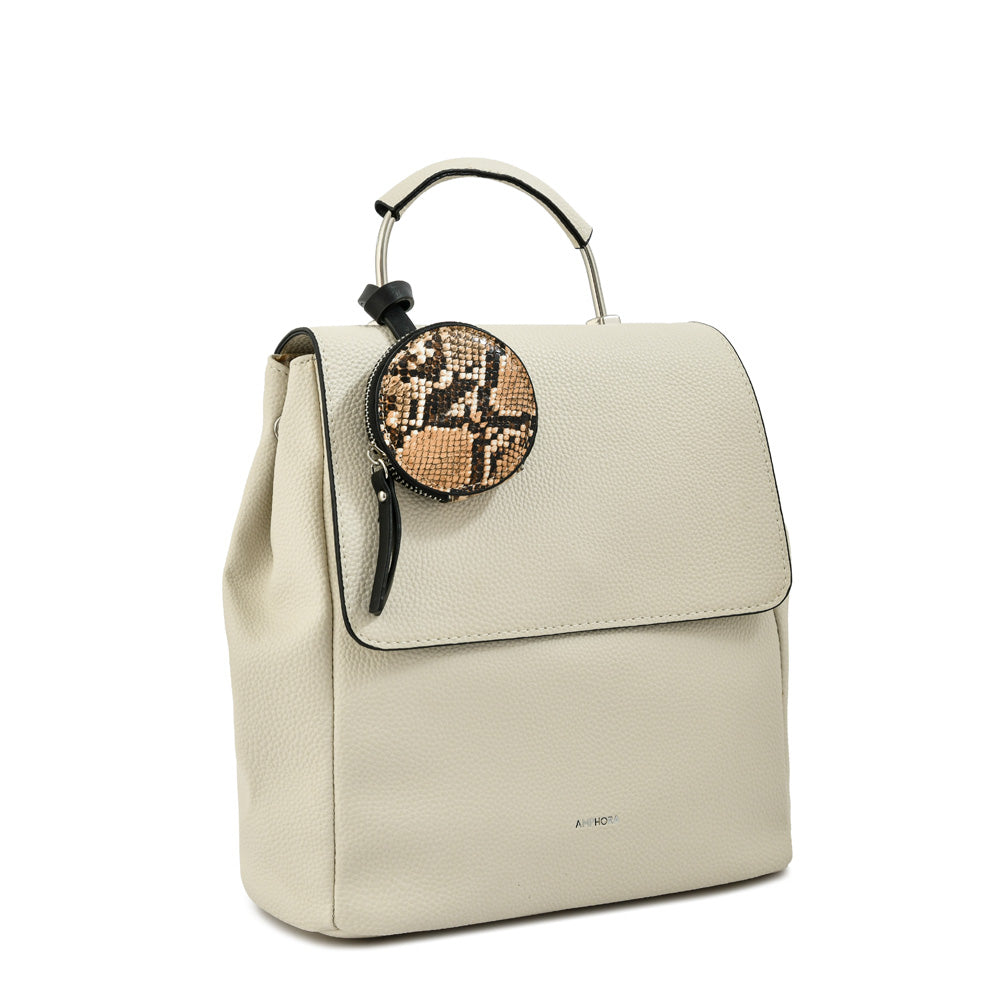Mochila con tapa benita mediana blanco crudo