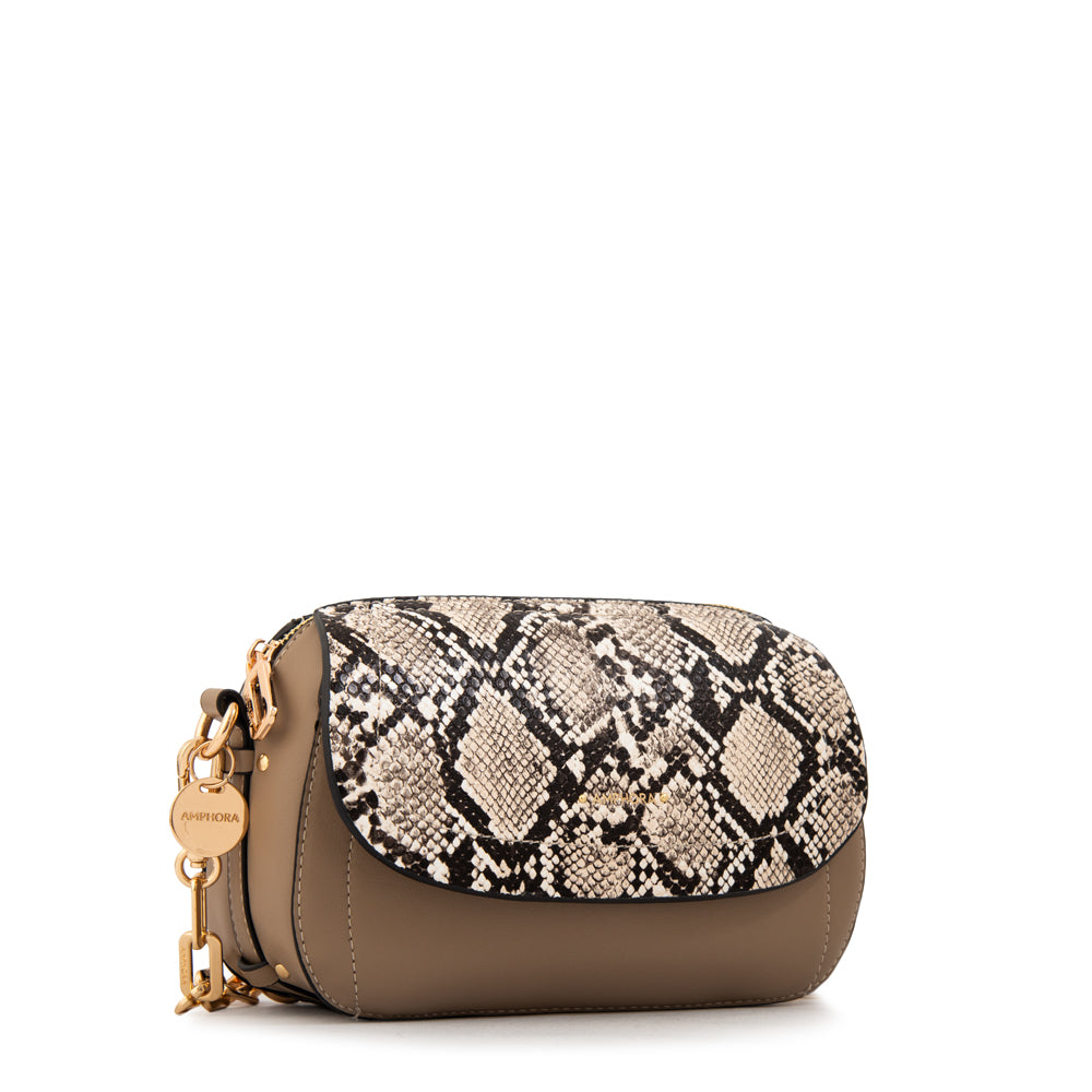 Cartera bandolera con tapa greta pequeña beige