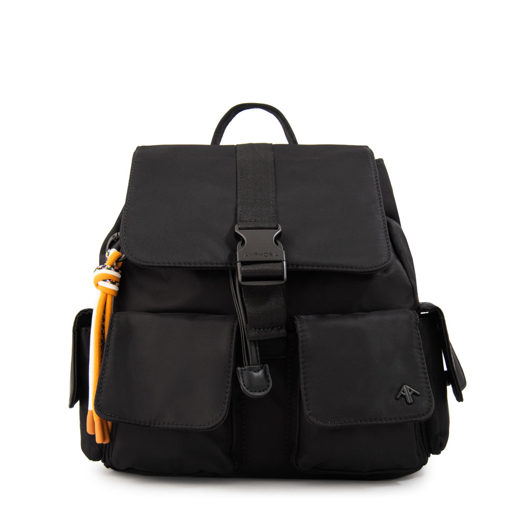 Mochila con tapa tina mediana negro