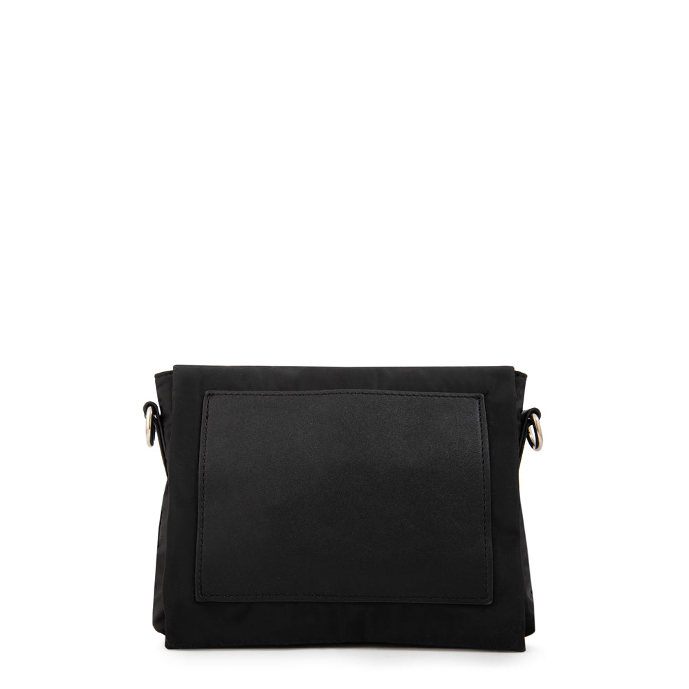 Cartera bandolera con tapa gilly pequeña negro especial
