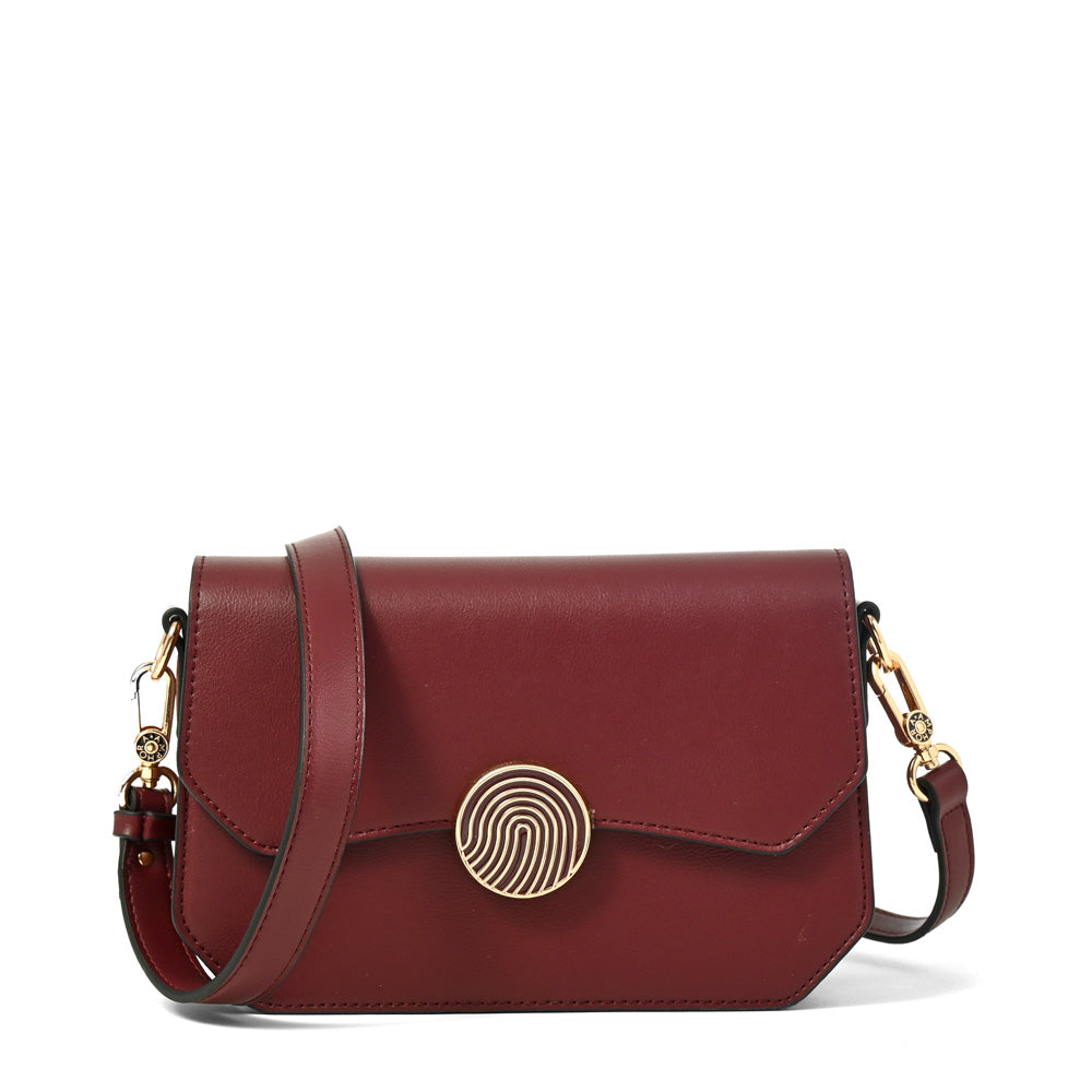 Cartera bandolera con tapa vania mediana burdeo