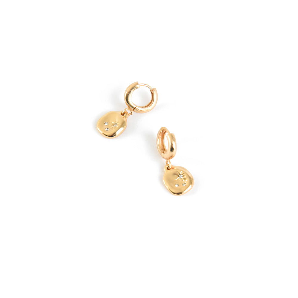 Aros con colgante cairo dorado