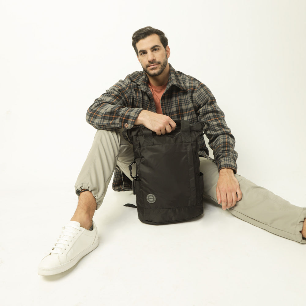Mochila porta notebook benjamin grande negro
