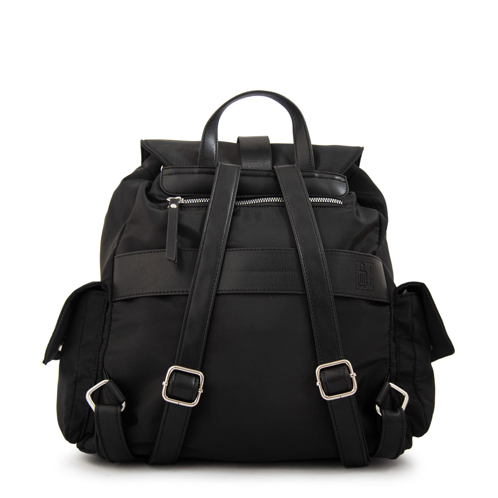 Mochila con tapa melania mediana negro