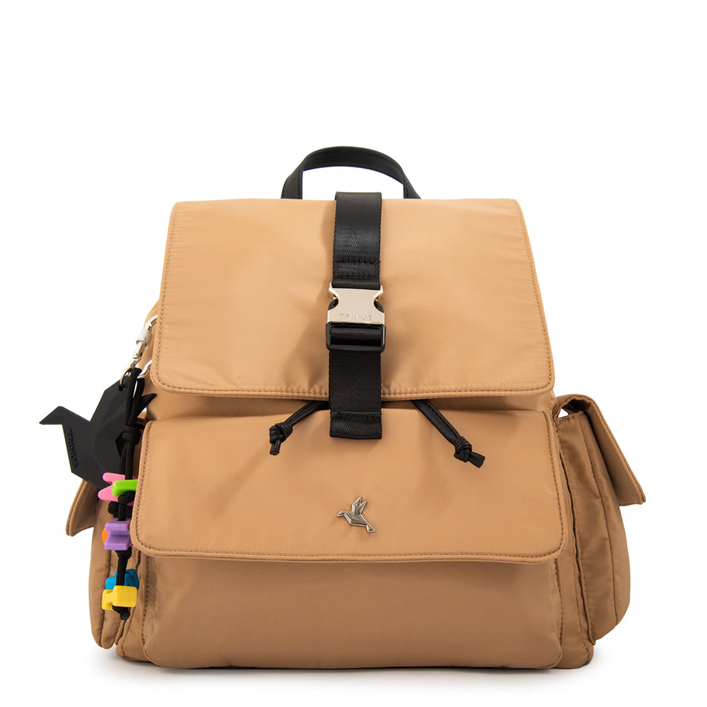 Mochila con tapa melania mediana