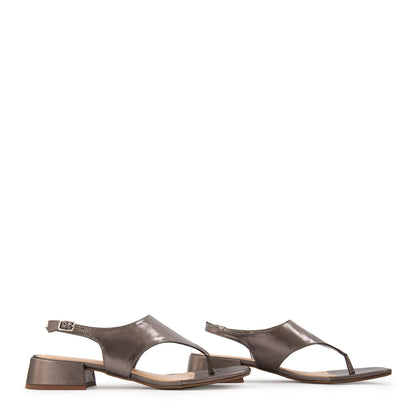 Sandalia amalfi cuero plateado oscuro