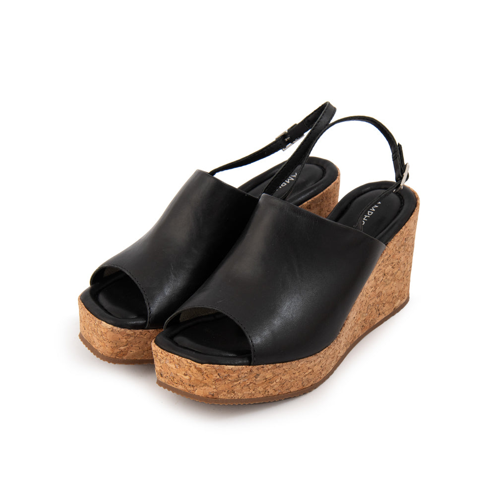 Sandalia amber cuero negro