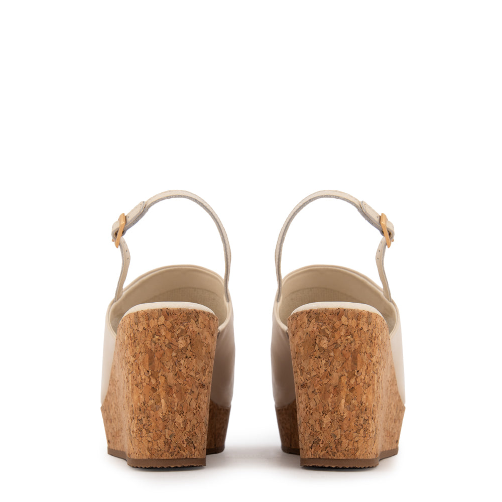 Sandalia amber cuero blanco crudo