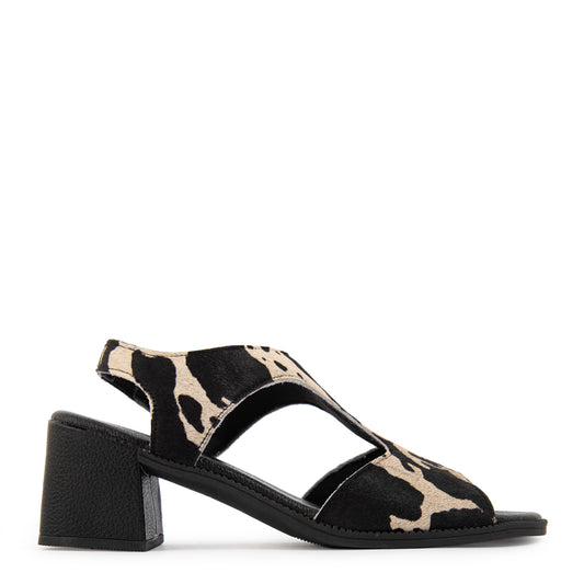 Sandalia bianca cuero negro especial