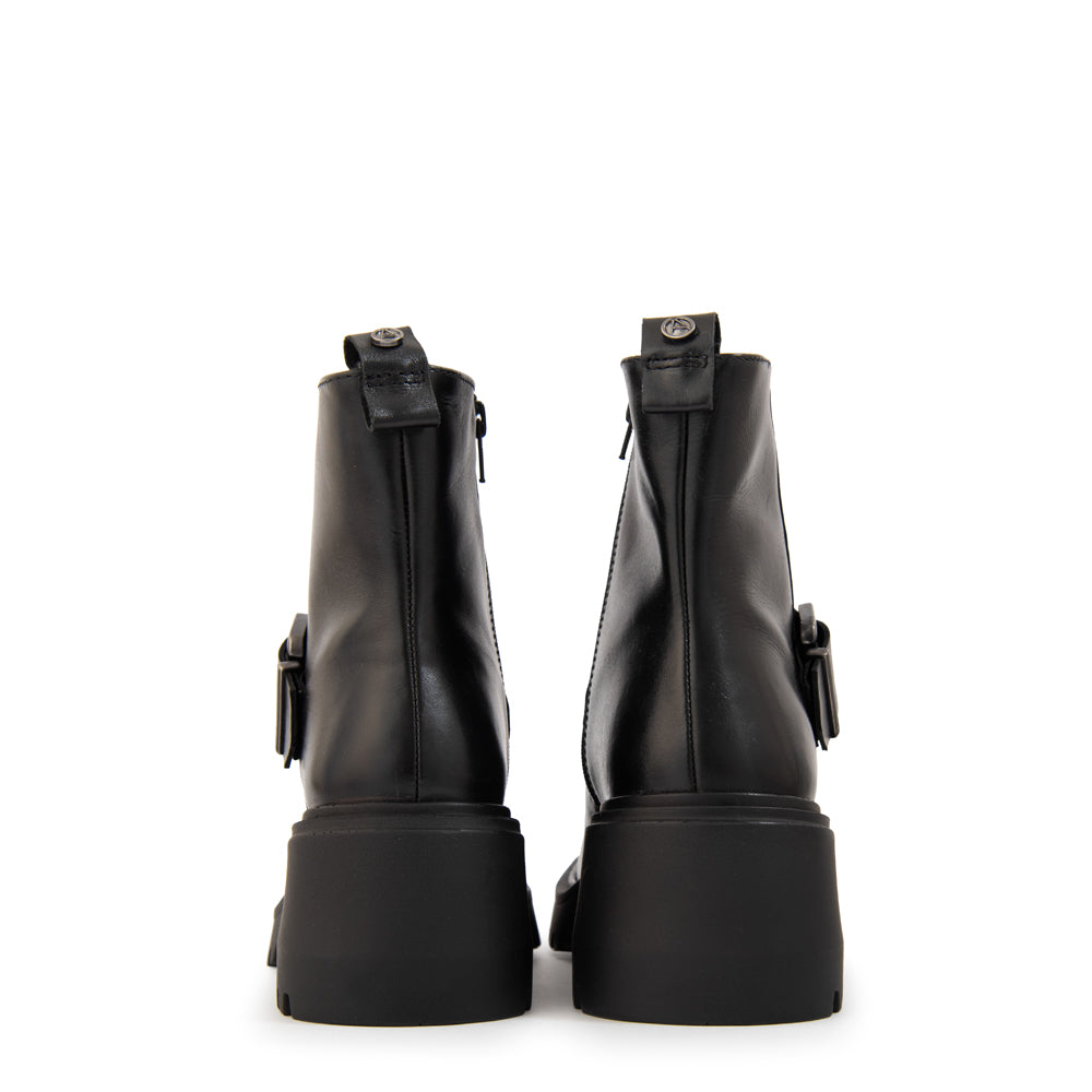 Botin drew cuero negro