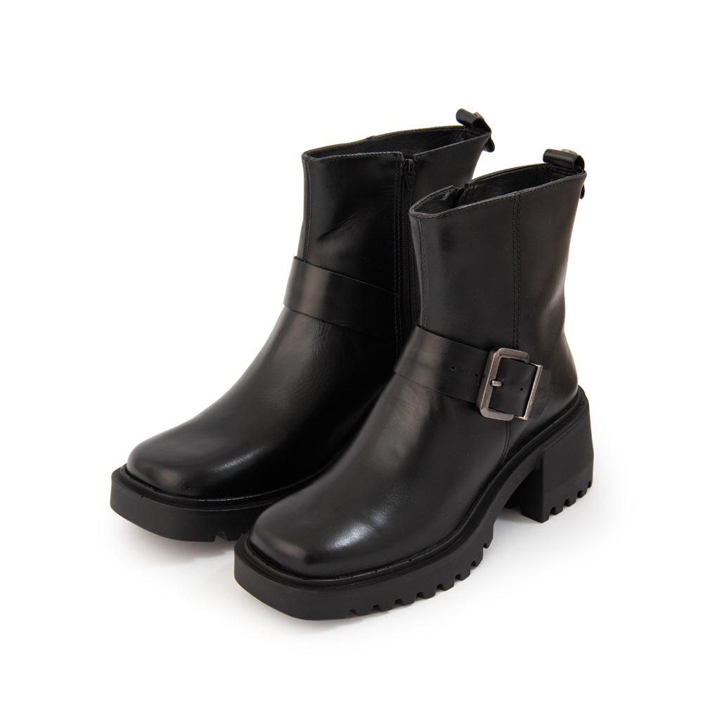 Botin drew cuero negro