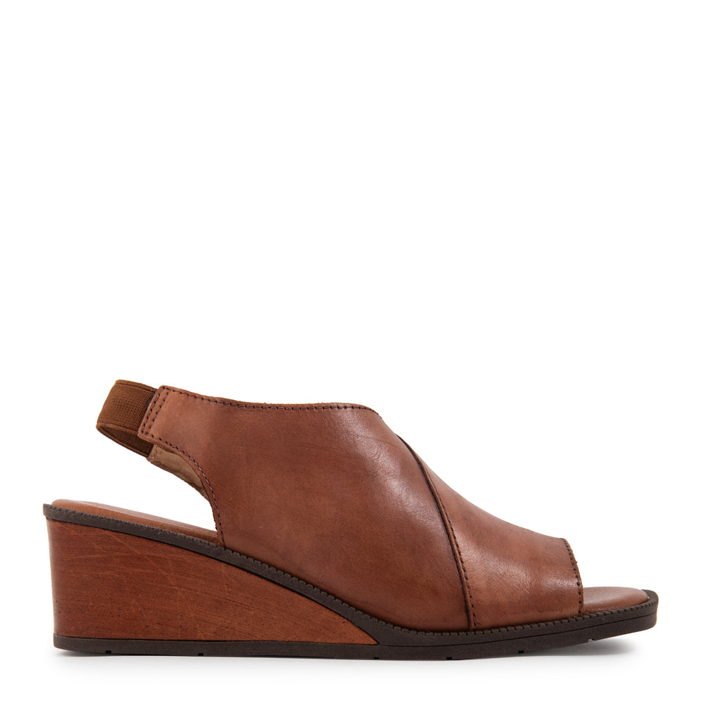 Sandalia duna cuero café