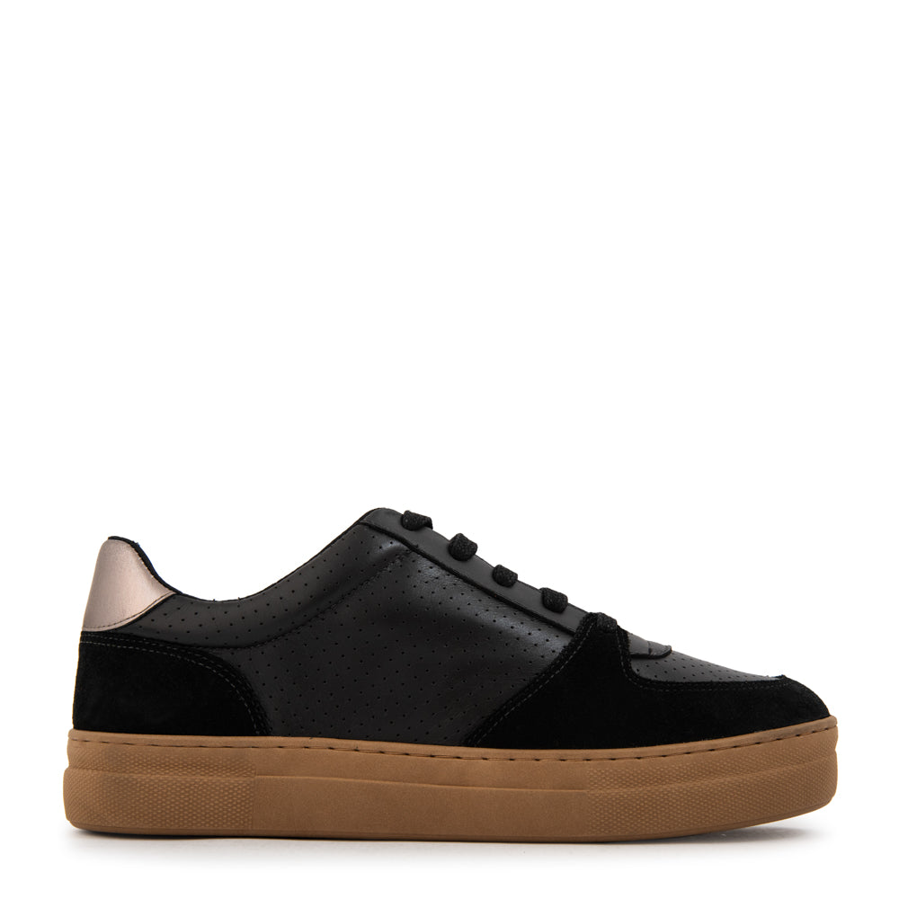 Zapatilla ester cuero
