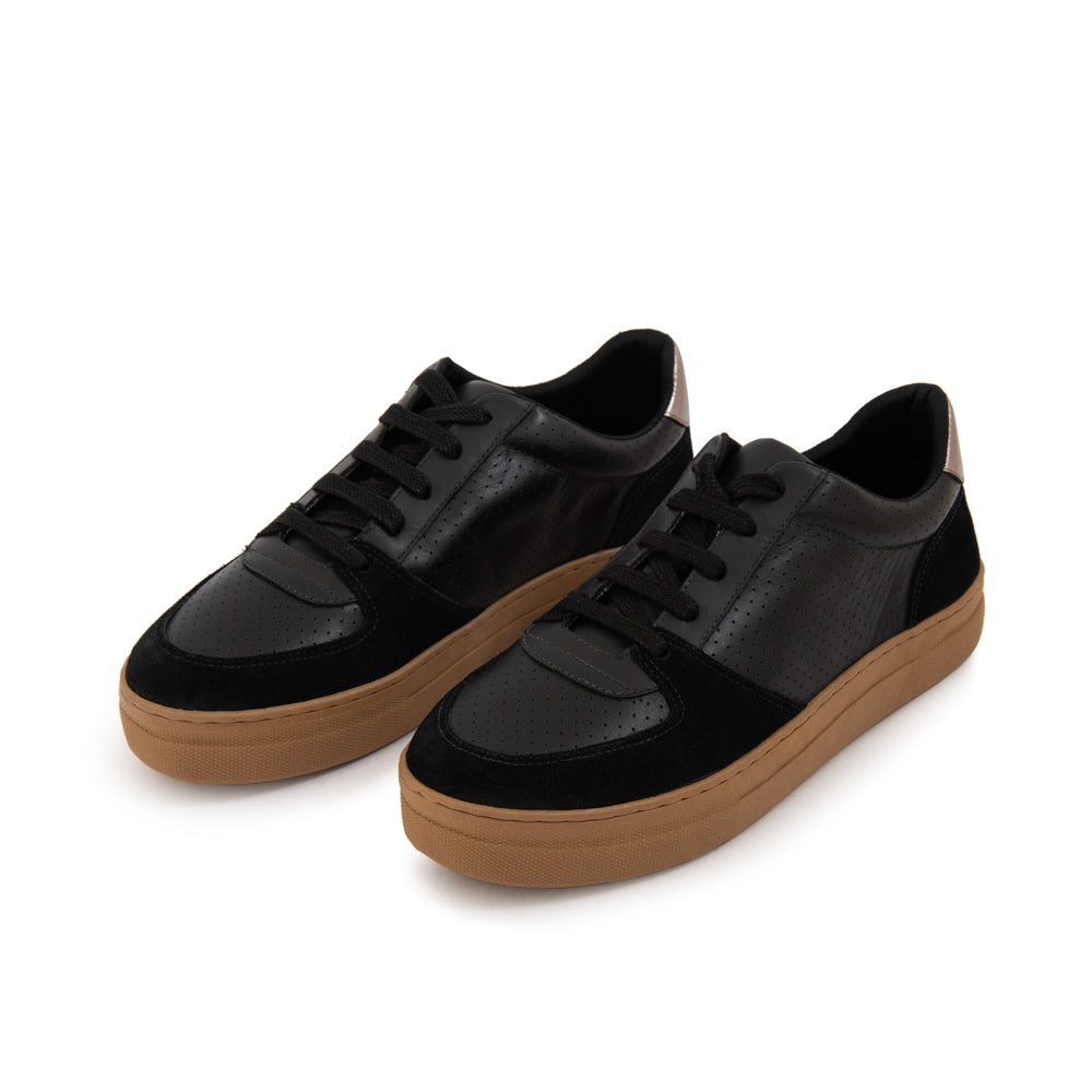 Zapatilla ester cuero negro