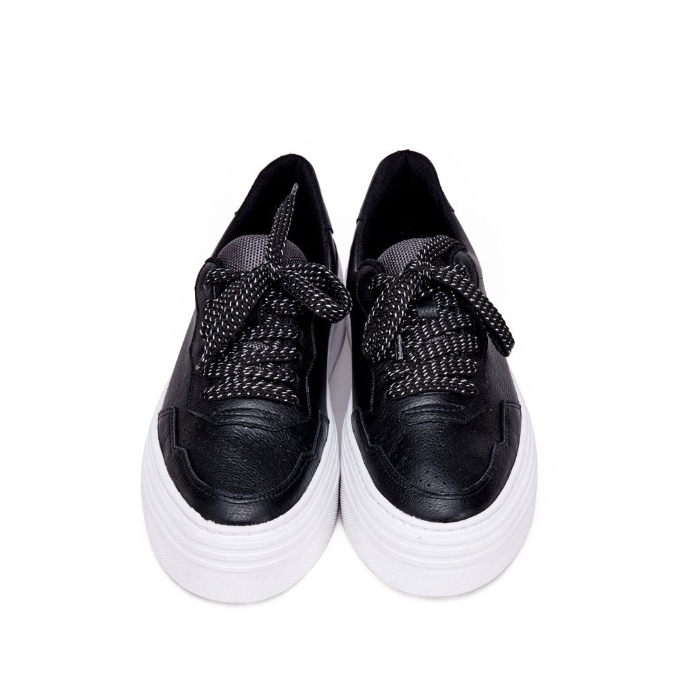 Zapatilla gabriela cuero negro