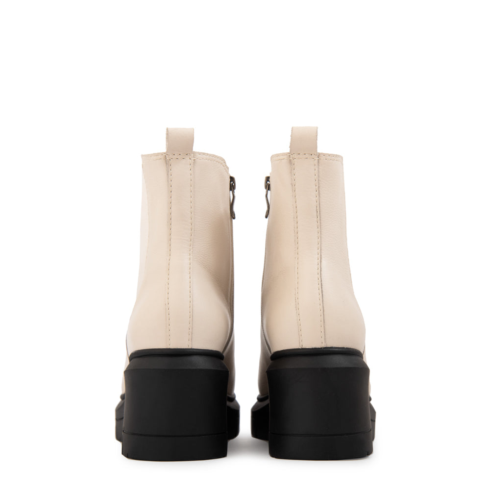 Botin Taco jacinta cuero blanco crudo