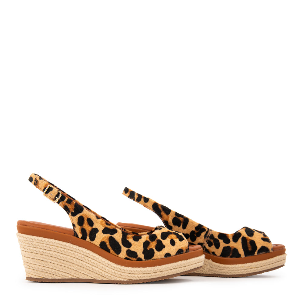 Sandalia leonor cuero negro especial