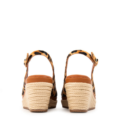 Sandalia leonor cuero negro especial