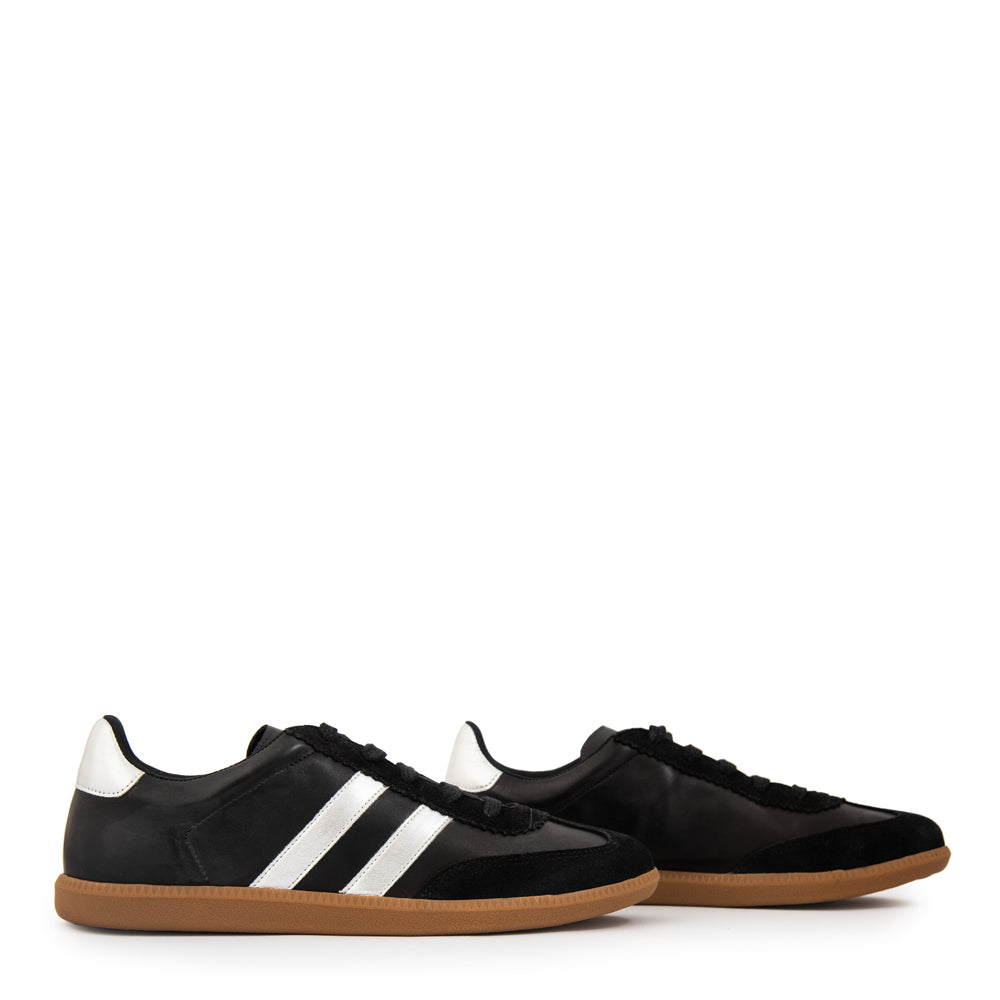Zapatilla liu cuero negro
