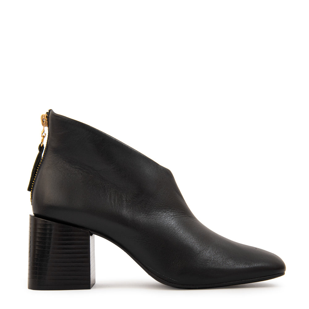 Bootie marisa cuero negro