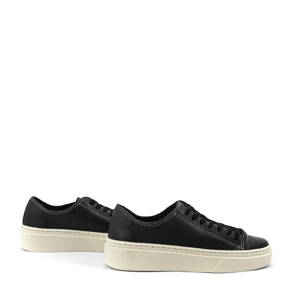 Zapatilla mel cuero negro