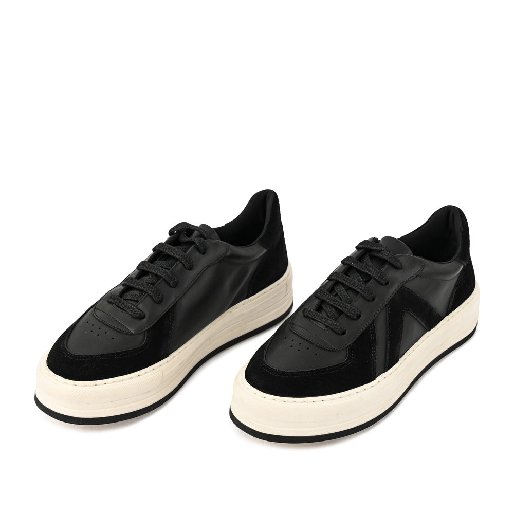 Zapatilla naroa cuero negro
