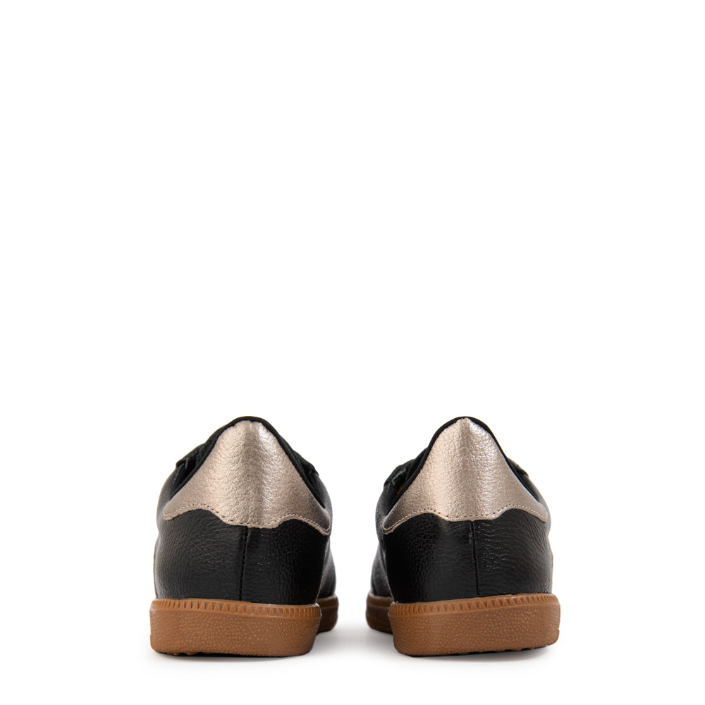 Zapatilla noa cuero negro