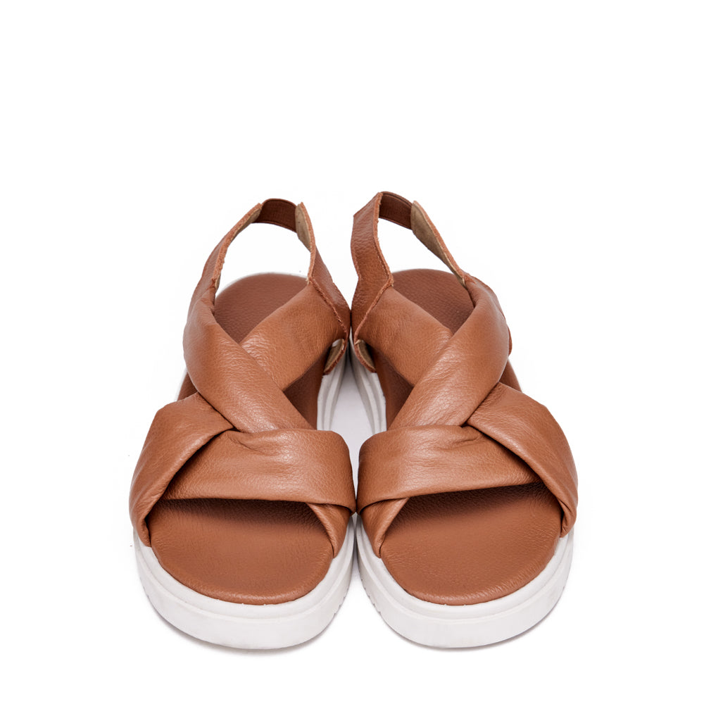 Sandalia pasy cuero camel